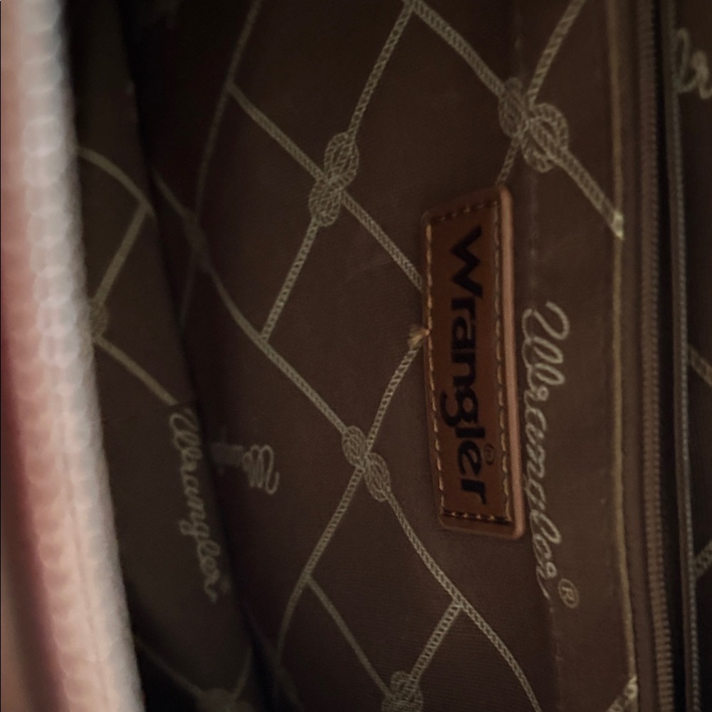 Wrangler Red and Brown Geometric Tote - Picture 5 of 7